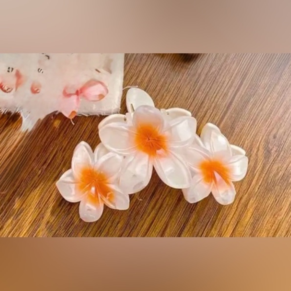 Orange Sherbet & White Hair Claw Clip, New, Large